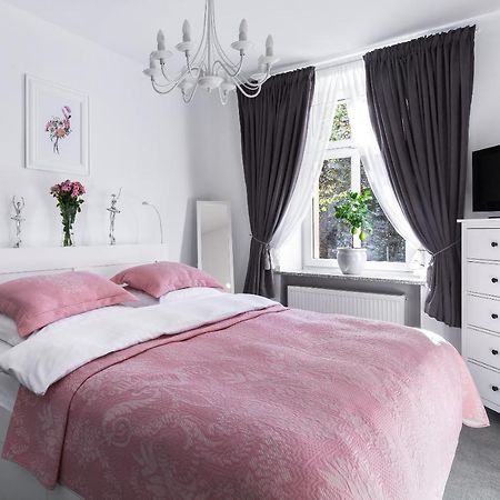 Apartamenty Cieplicka Jelenia Gora Ngoại thất bức ảnh